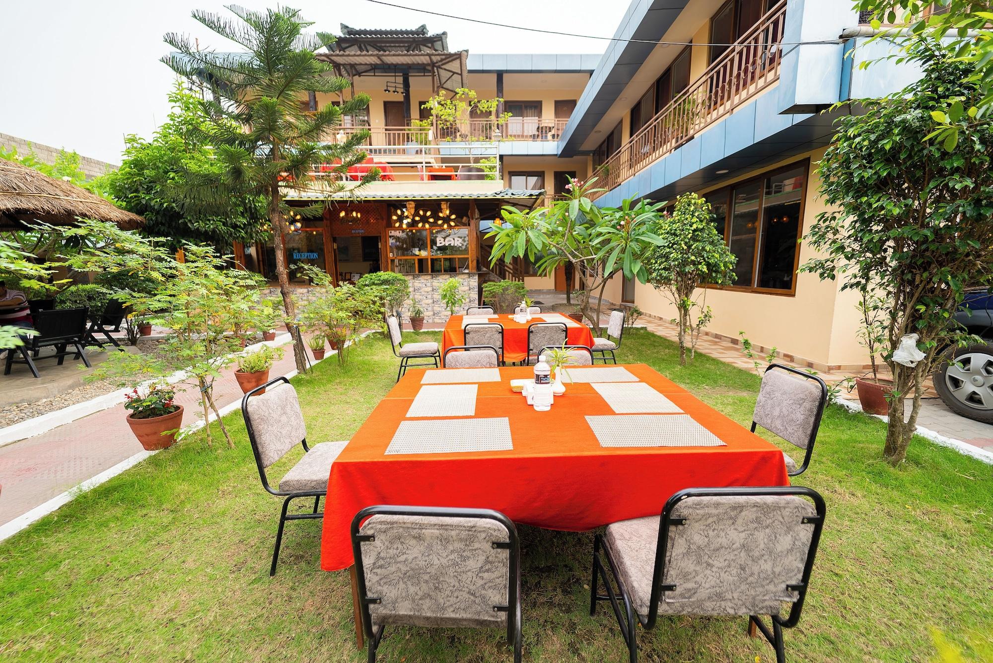 Restaurant Ama Garden Sauraha