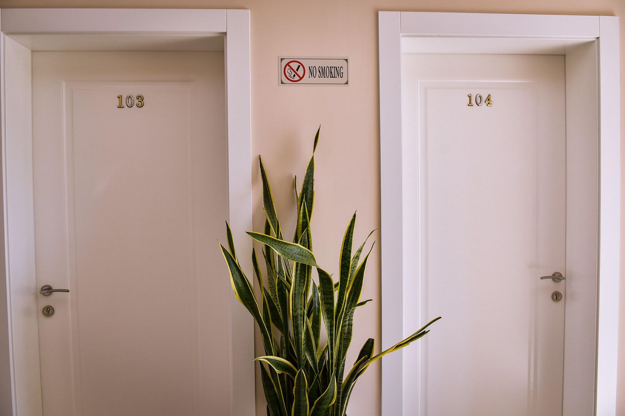 Vista Lobby Airport Garden Hotel