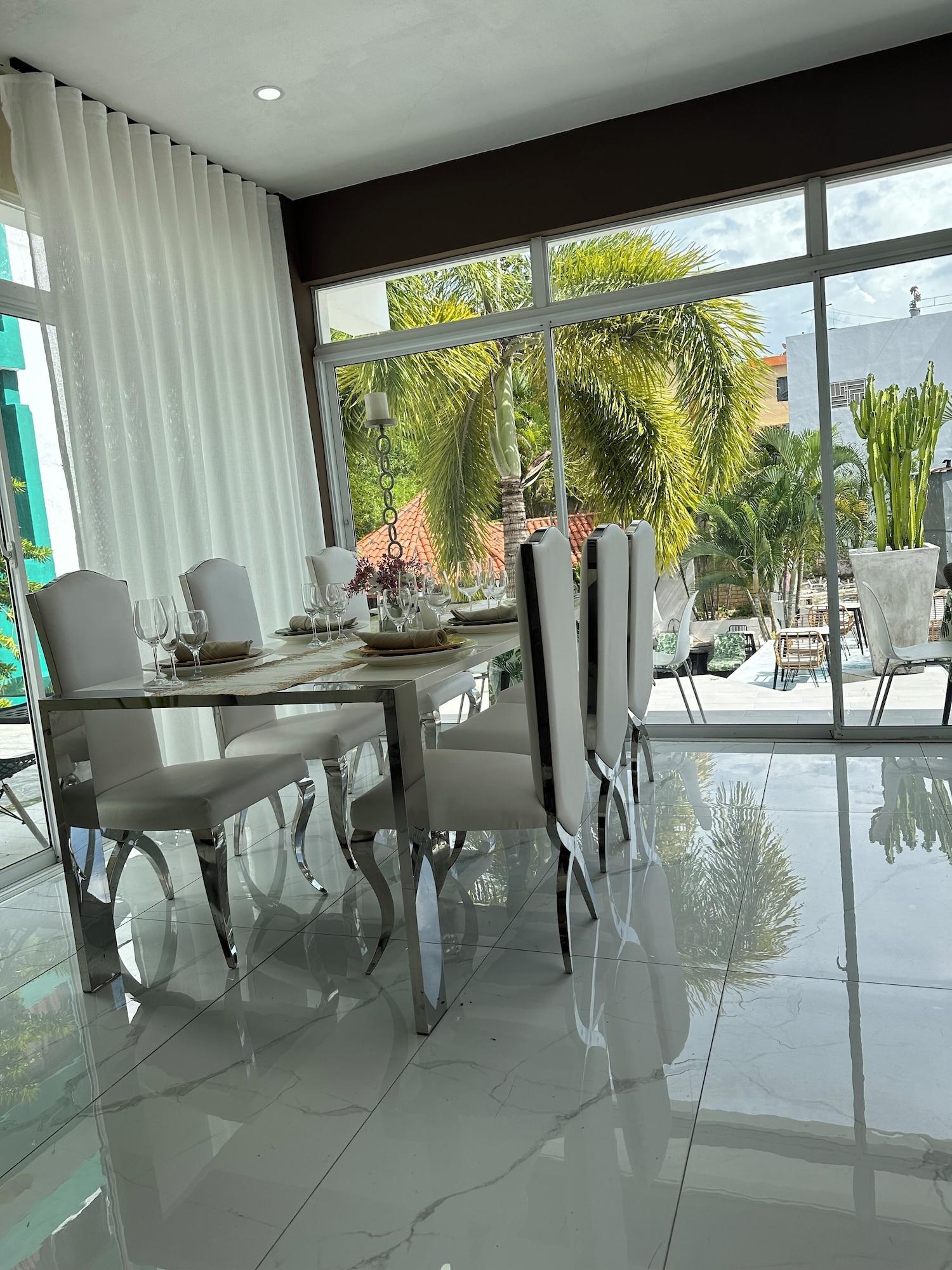Vista Exterior Onyx luxury rd