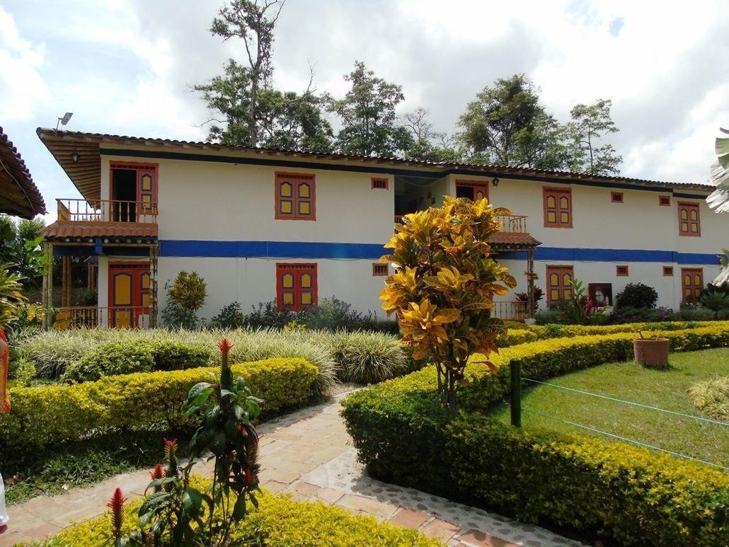 Vista Exterior Eco Hotel Santa Barbara