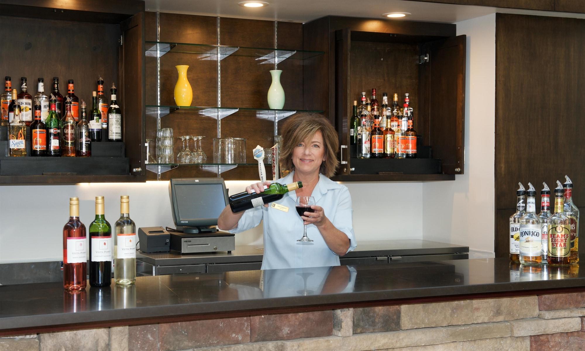 Bar/Salón Embassy Suites by Hilton Colorado Springs