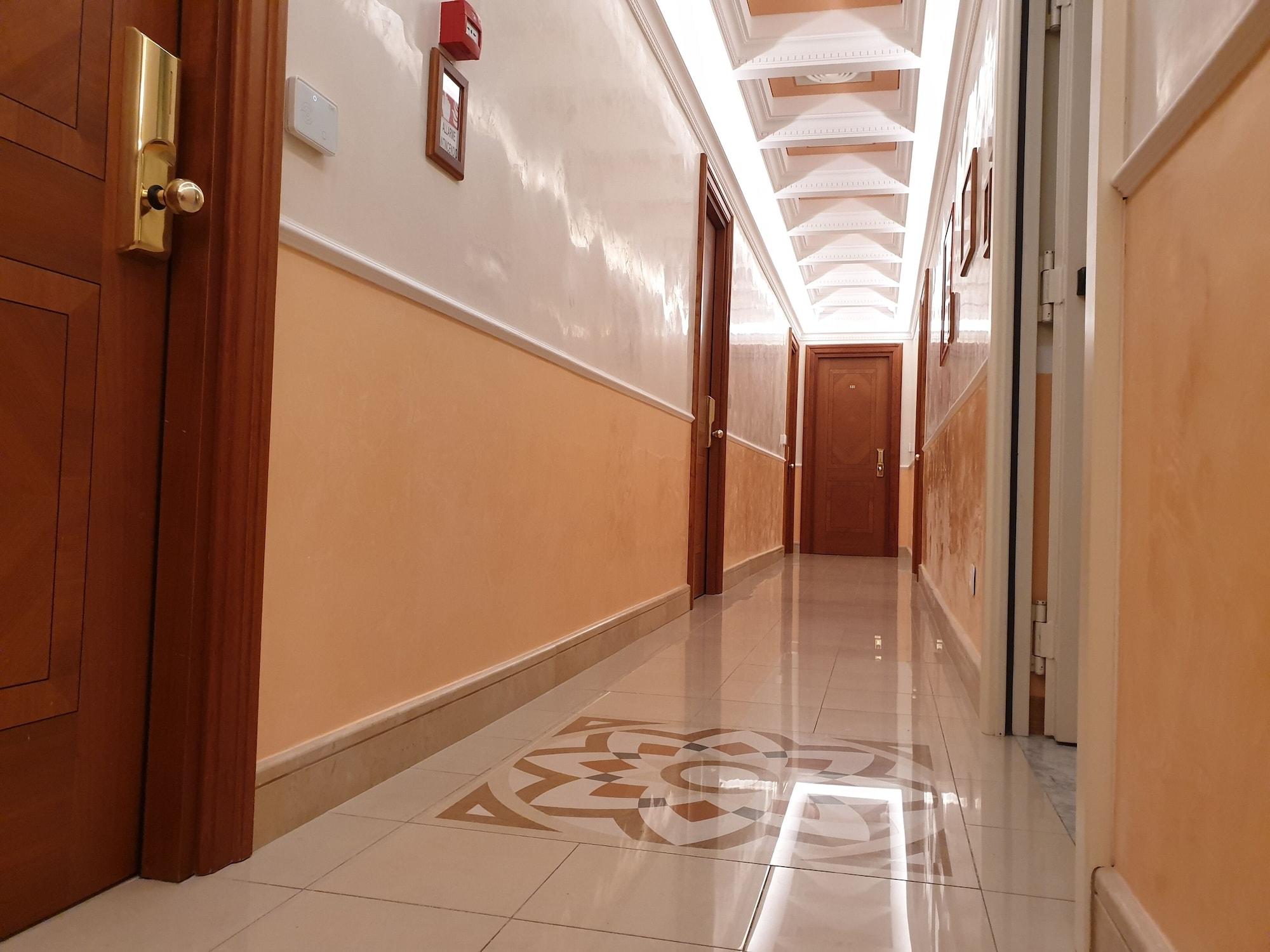 Varios Comfort Hotel Bolivar