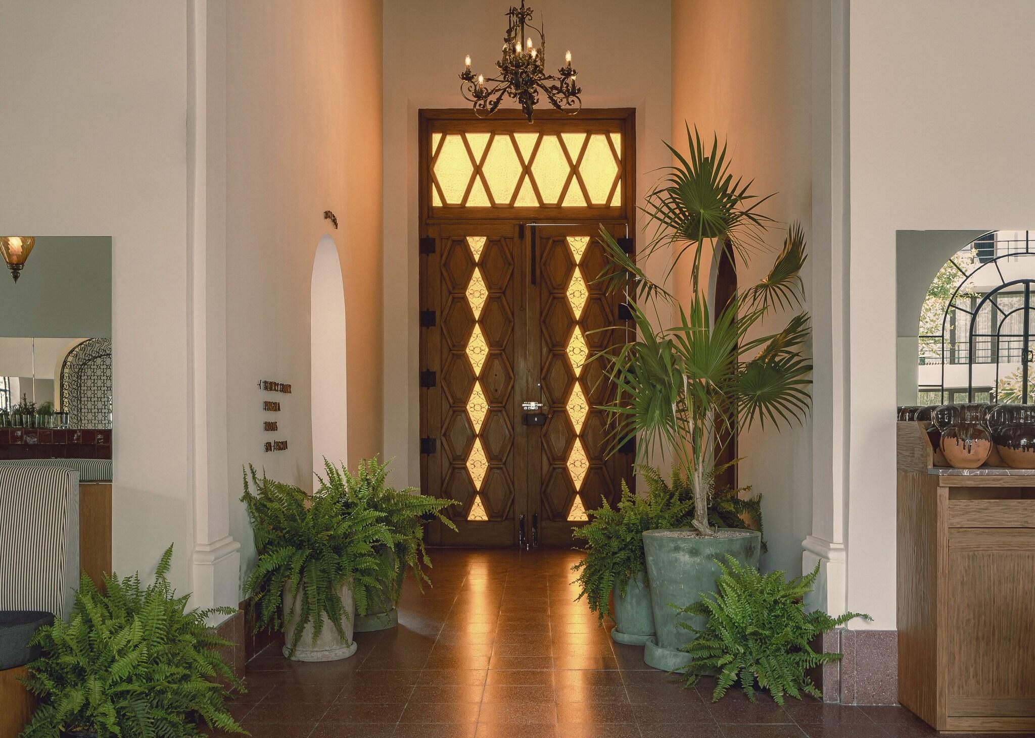 Vista Lobby Hotel Baja Club