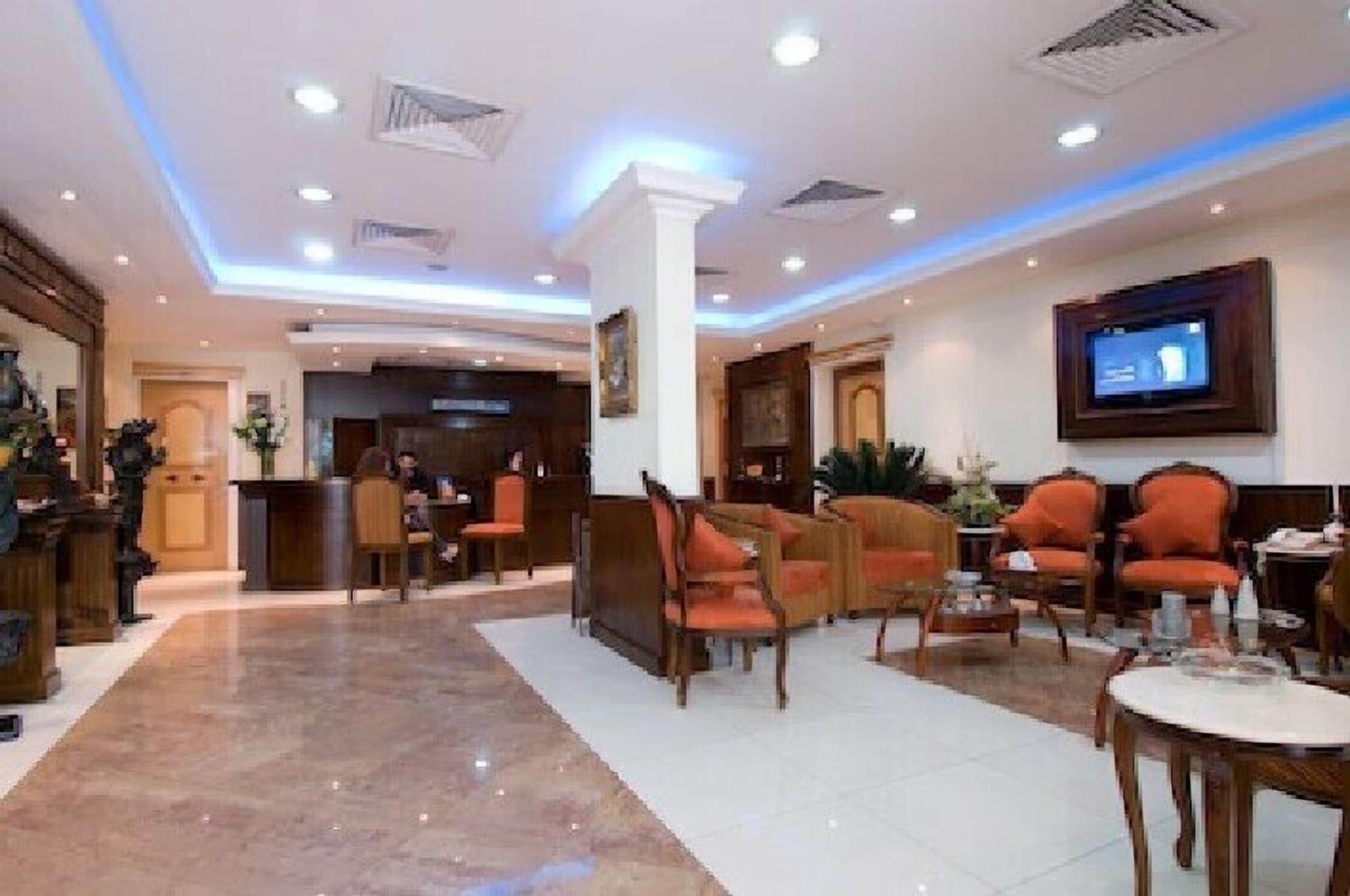 Vista Lobby Elysee Residence
