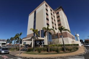 Alojamiento - Bristol Infinity