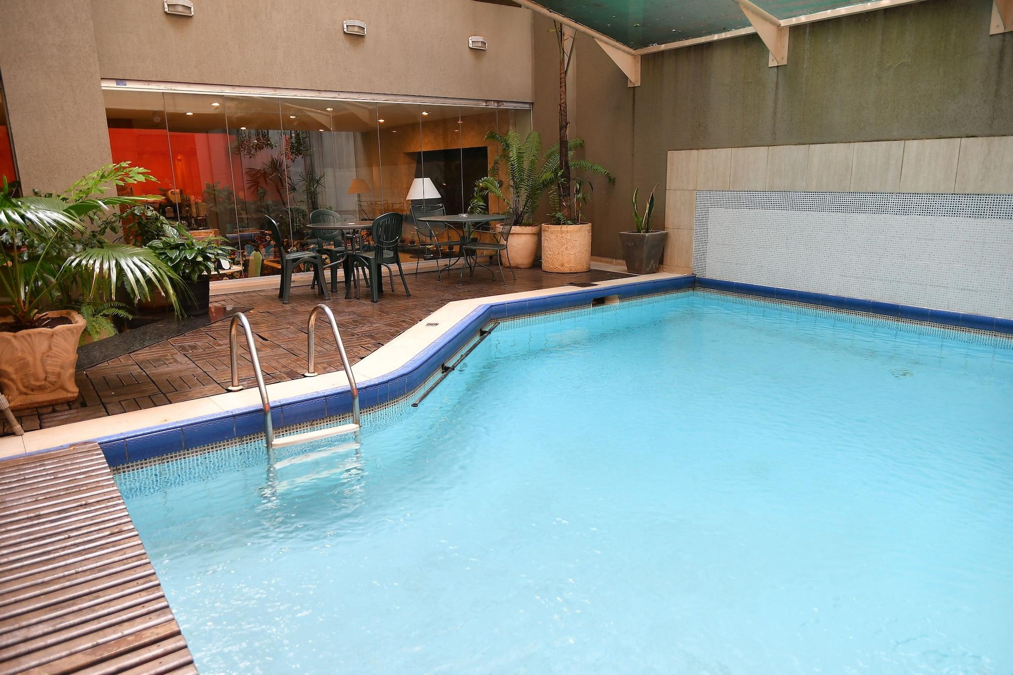Vista Piscina Convair Hotel