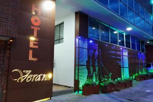Alojamiento - HOTEL VERANO