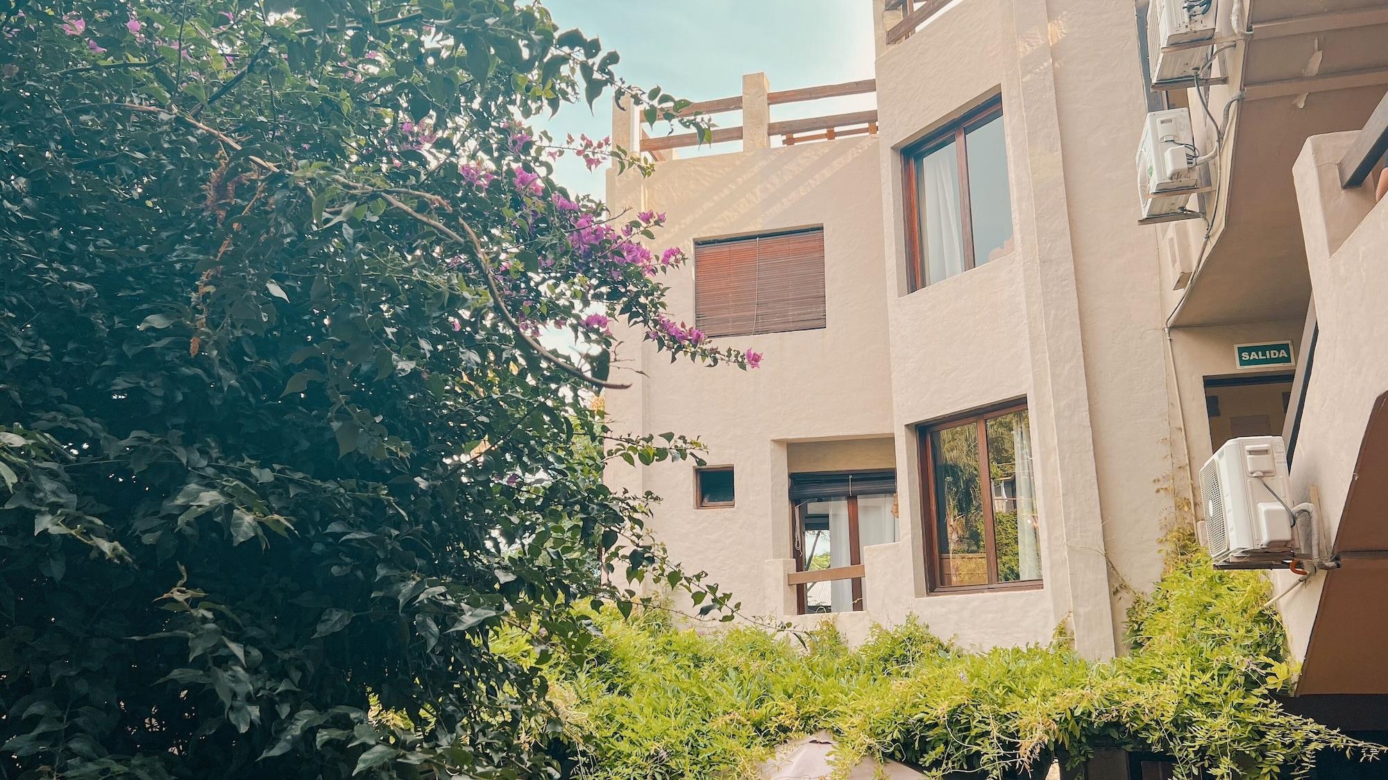 Vista Exterior Viajero Posada B&B