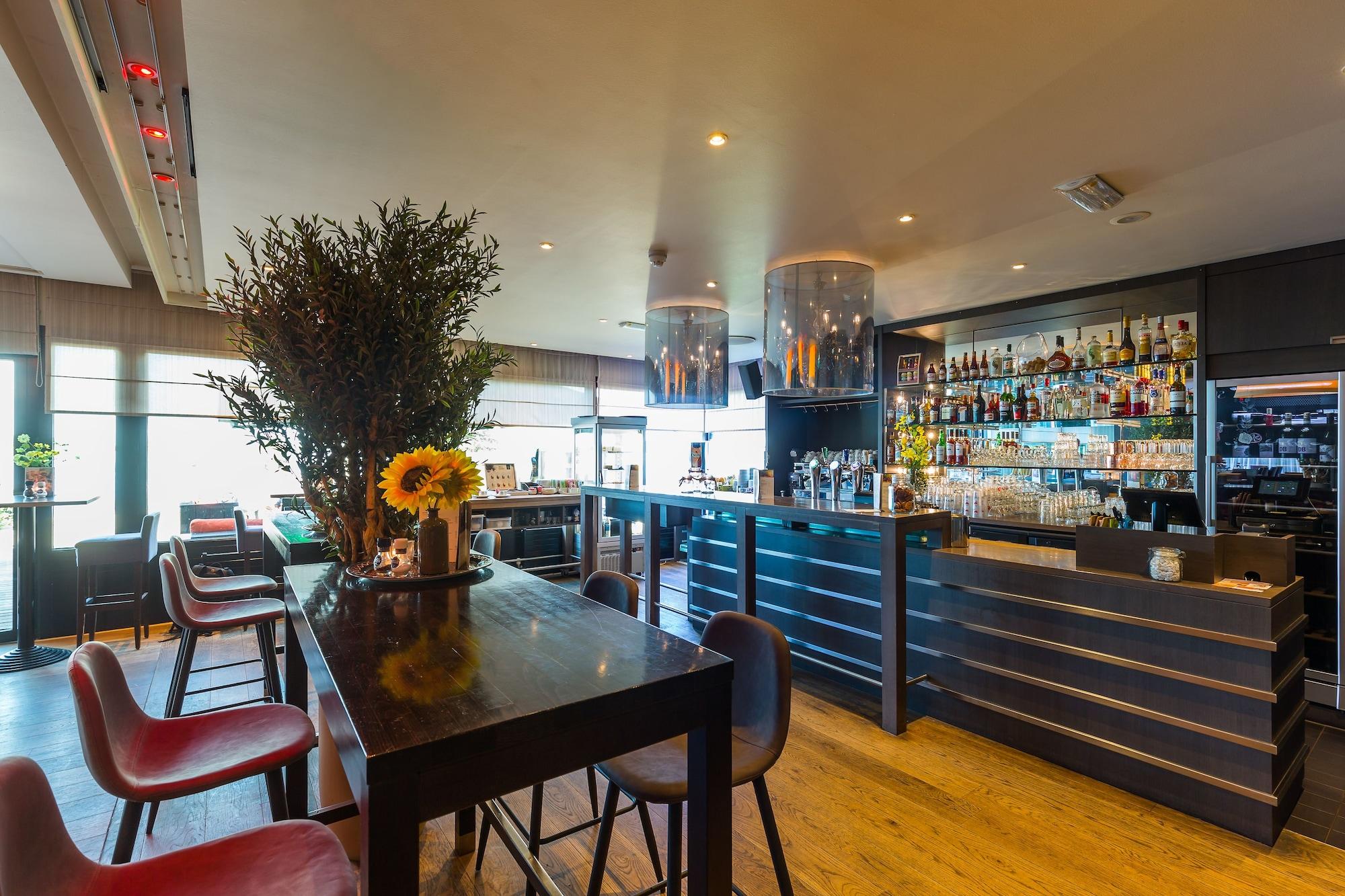 Bar/Salón Postillion Hotel Amersfoort Veluwemeer
