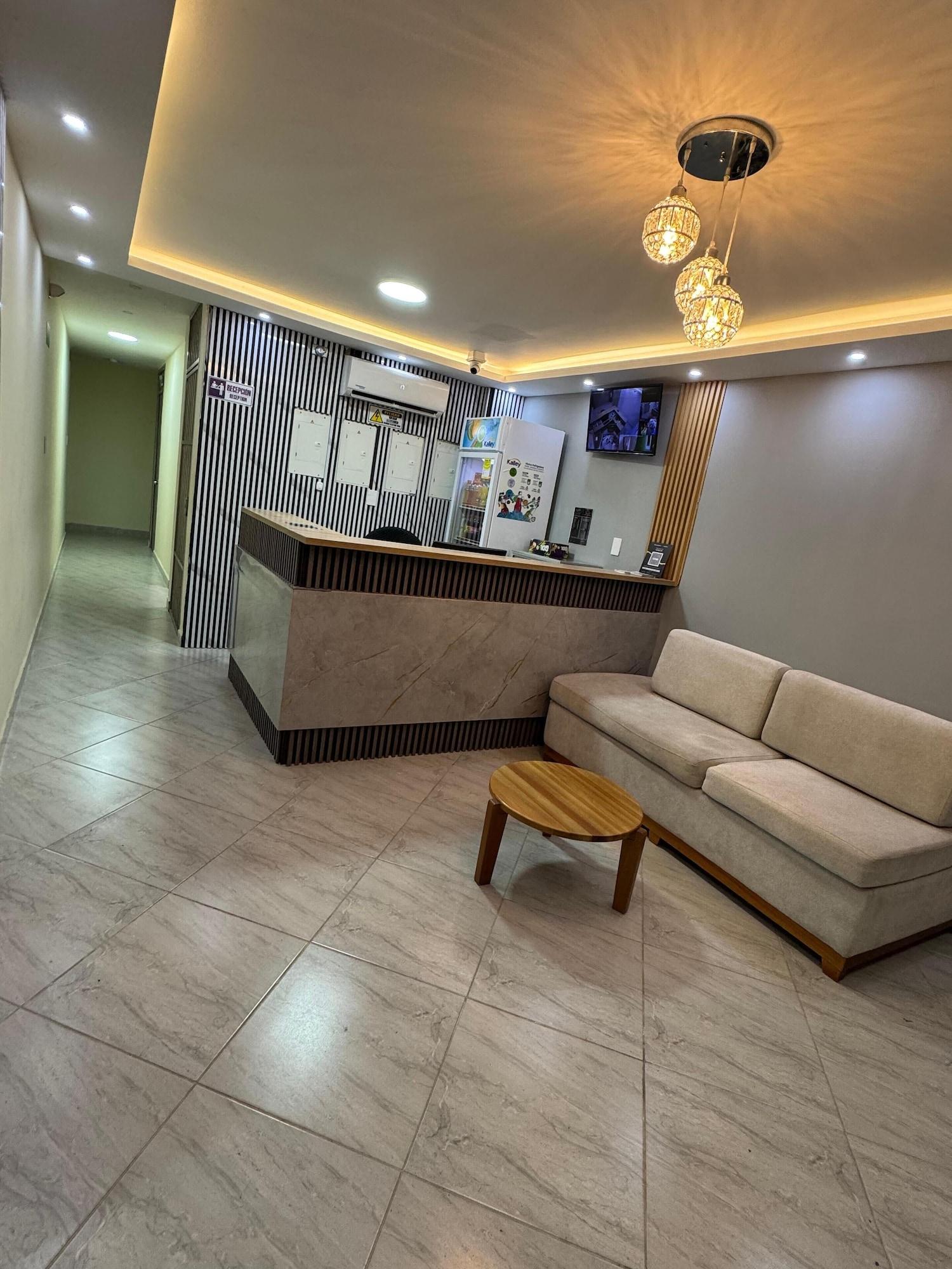 Vista Lobby HOTEL MAGISTRAL SUITER