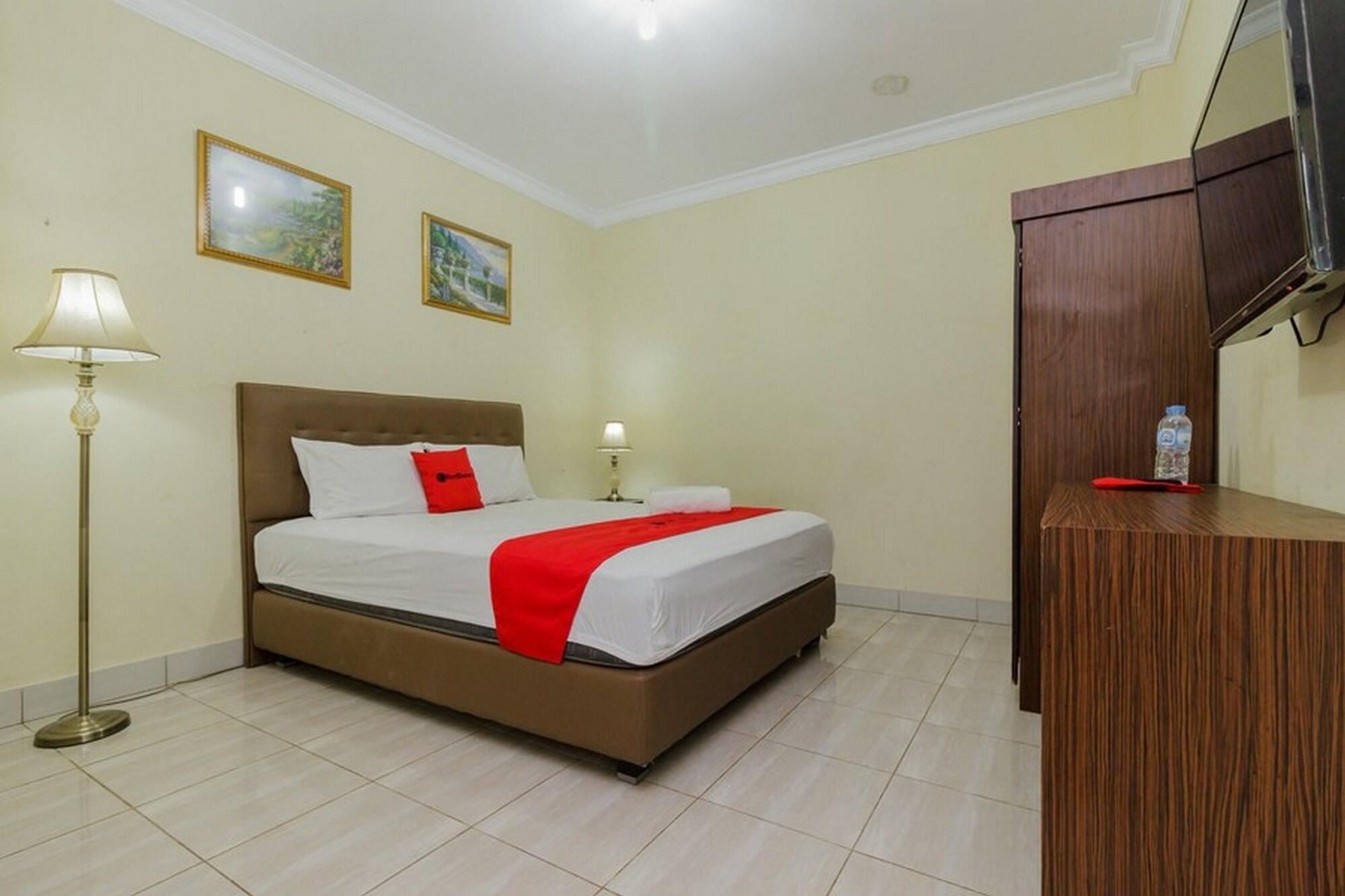 Varios RedDoorz @ Malalayang 2 Manado