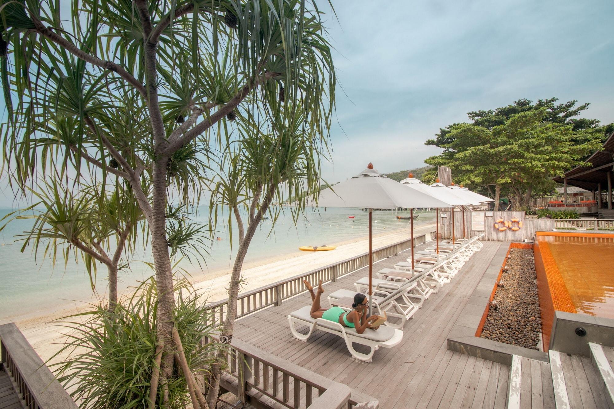 Playa Baan Ploy Sea