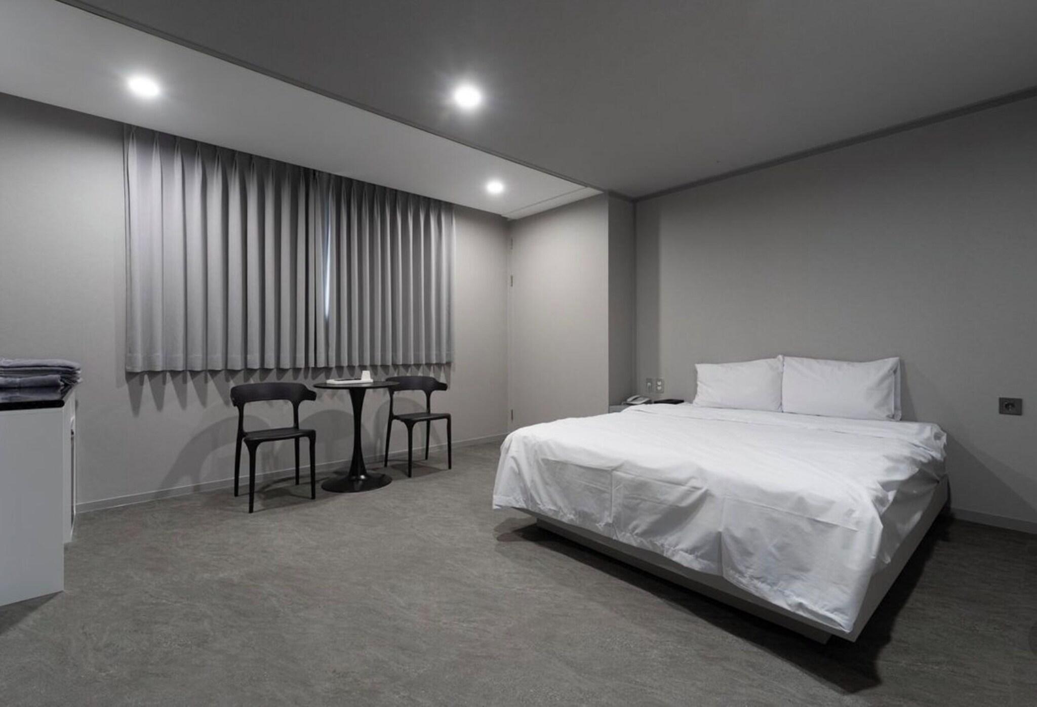 Varios Hotel Diamant