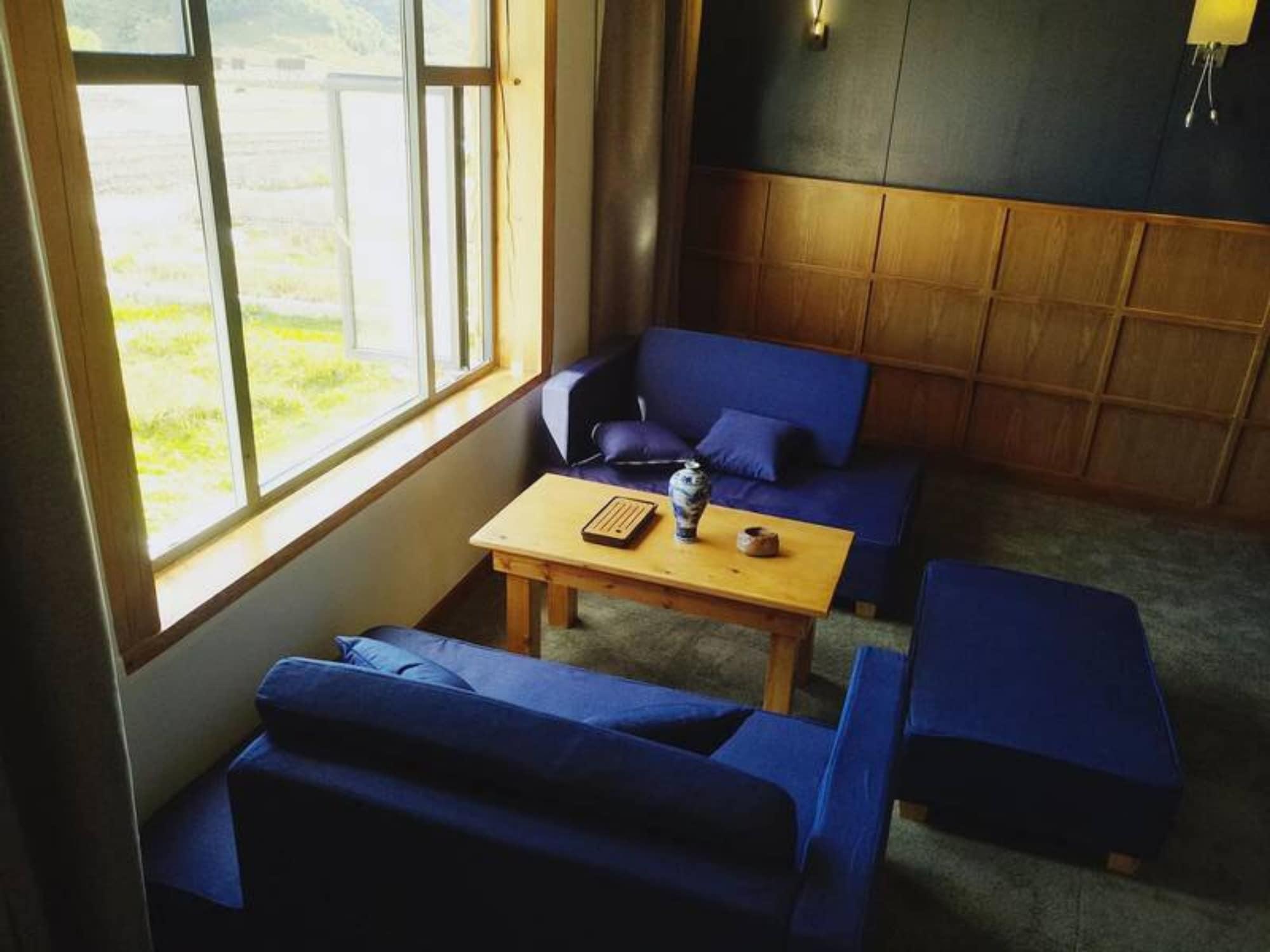 Comodidades del Alojamiento Shangri-La Youyou Inn