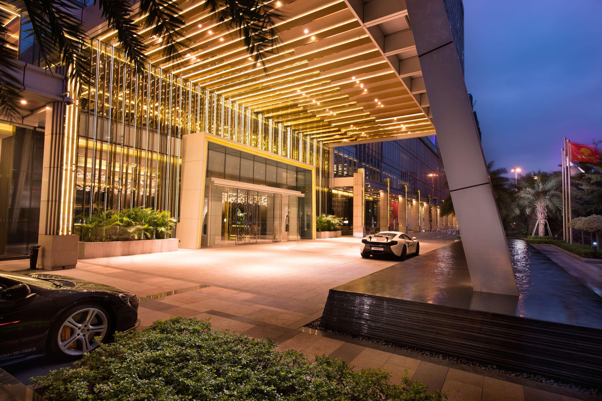 Vista Exterior Hilton Shenzhen Futian