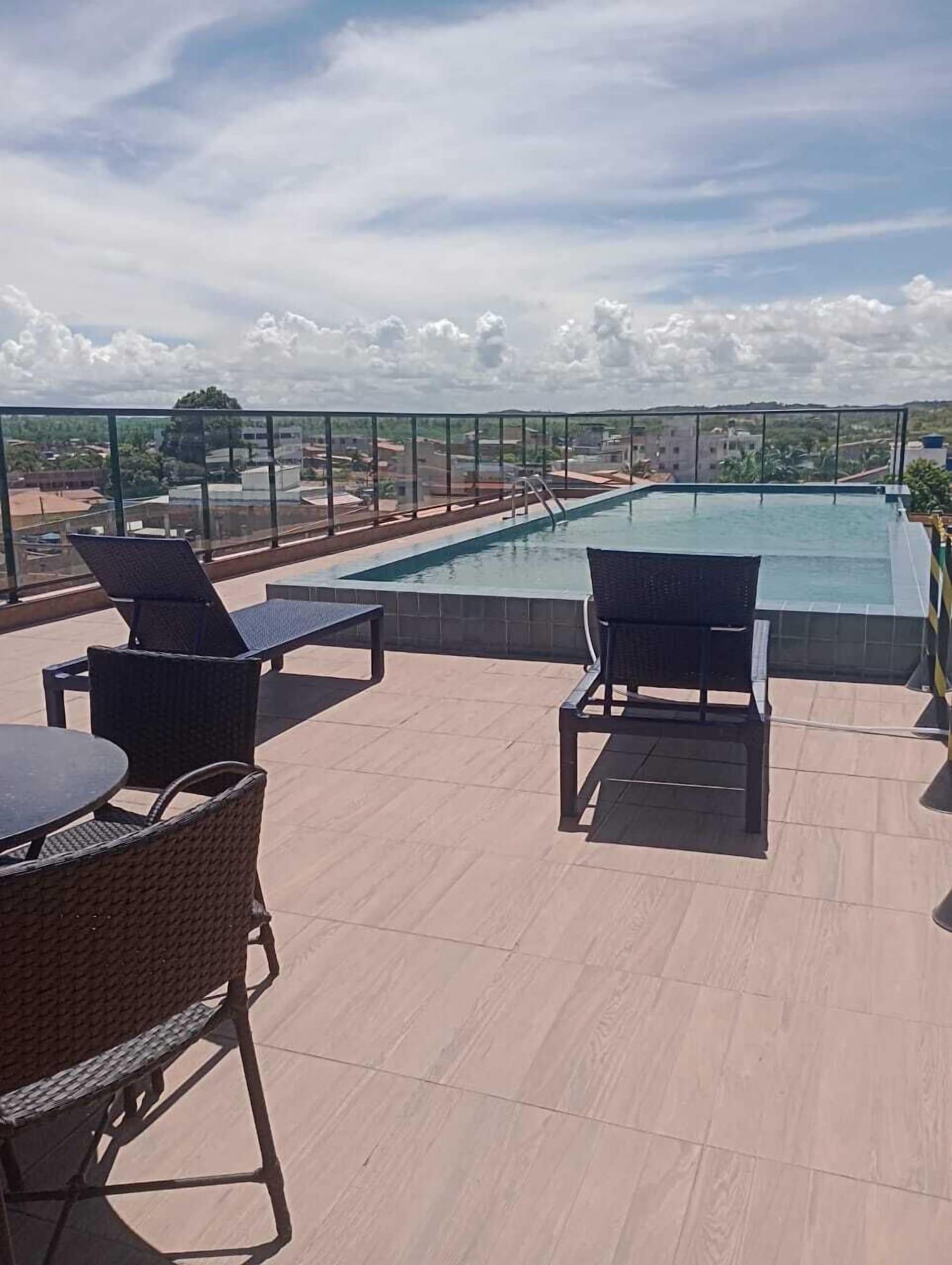 Vista Piscina Flat no Centro de Porto de Galinhas