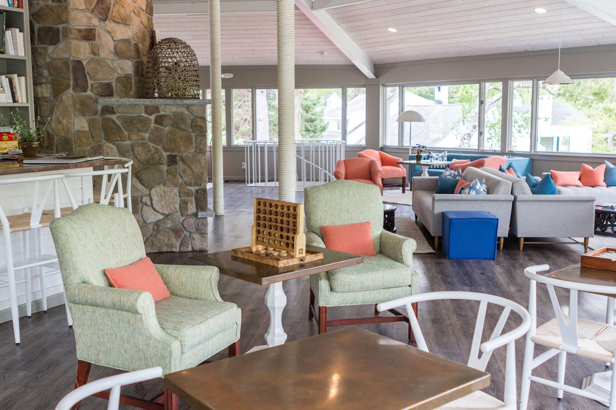 Vista Lobby The Lodge at the Cove