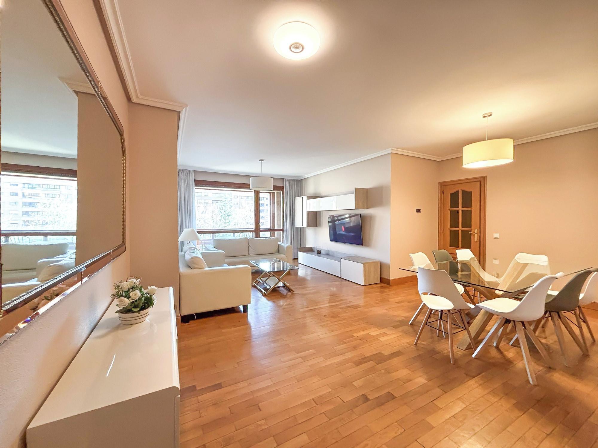 Varios Apartamentos Gestión de Alojamientos
