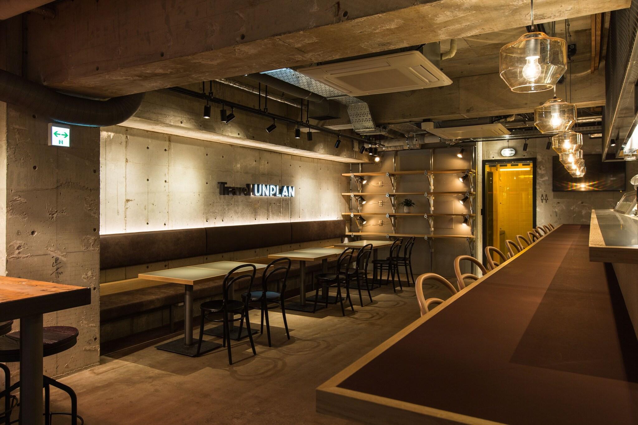 Bar/Salón UNPLAN Shinjuku – Hostel