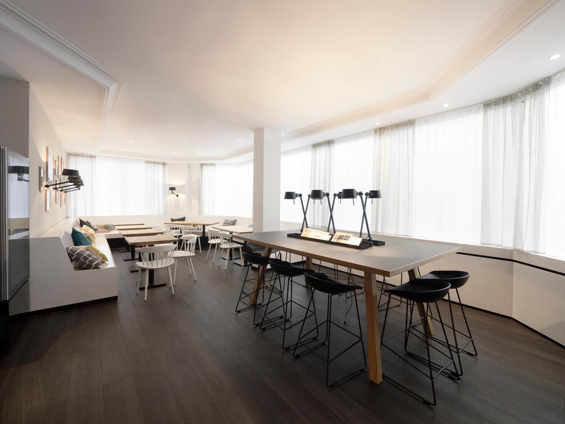 Bar/Salón attimo Hotel Stuttgart