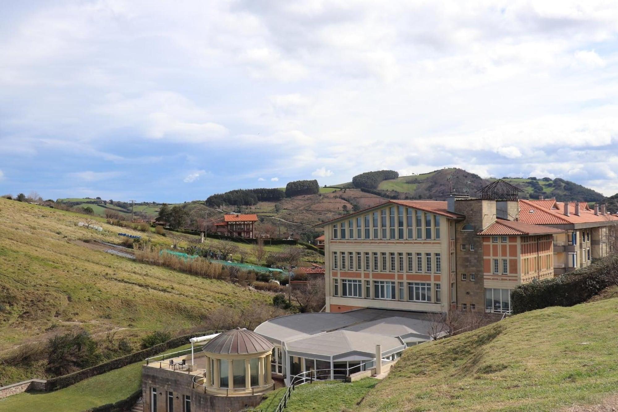 Vista Exterior Hotel Talasoterapia Zelai