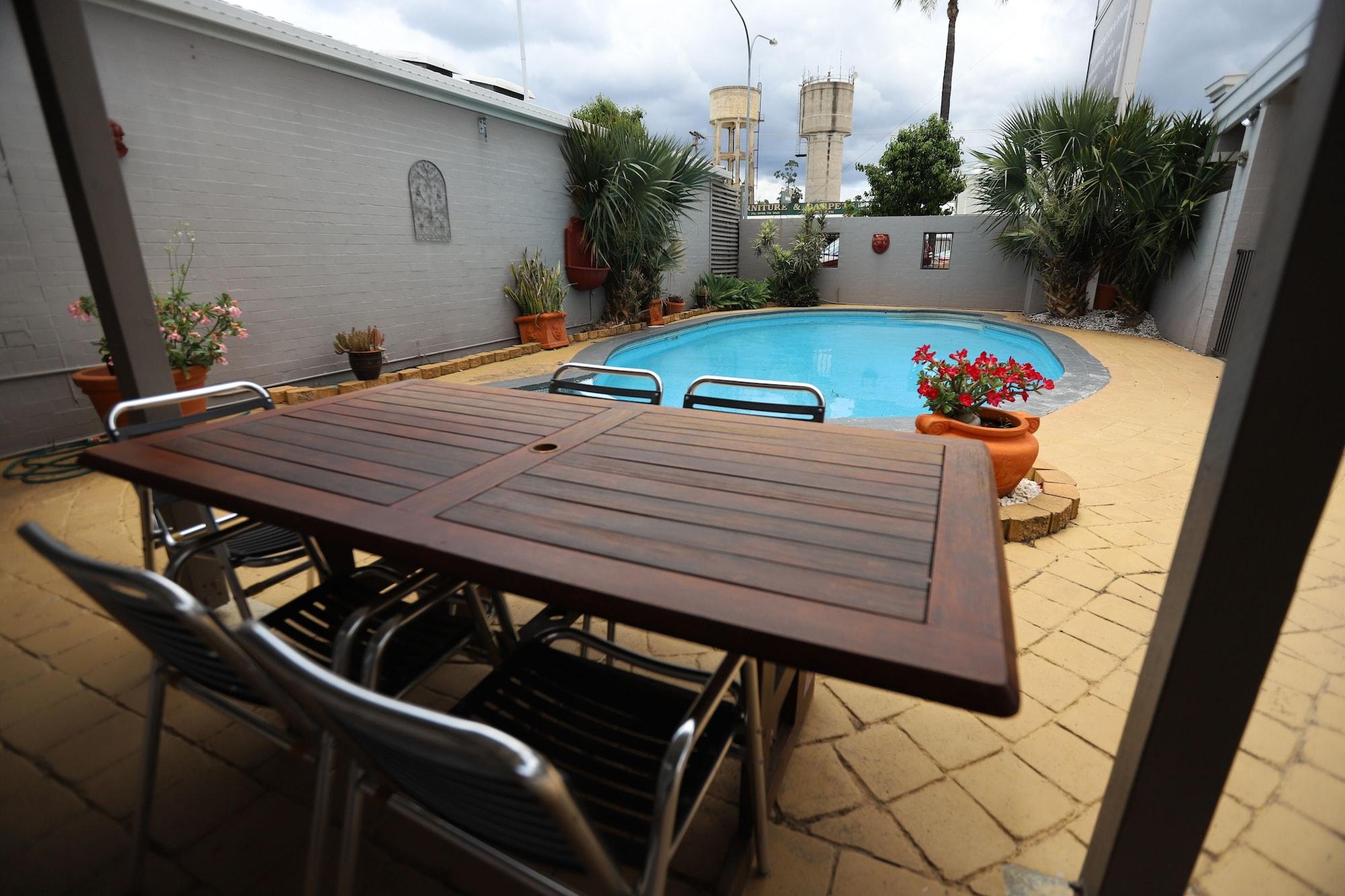 Vista Exterior The Town House Motor Inn