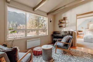 Alquiler Vacacional - Timber Creek Retreat /River /HotTub /28mins to Ski