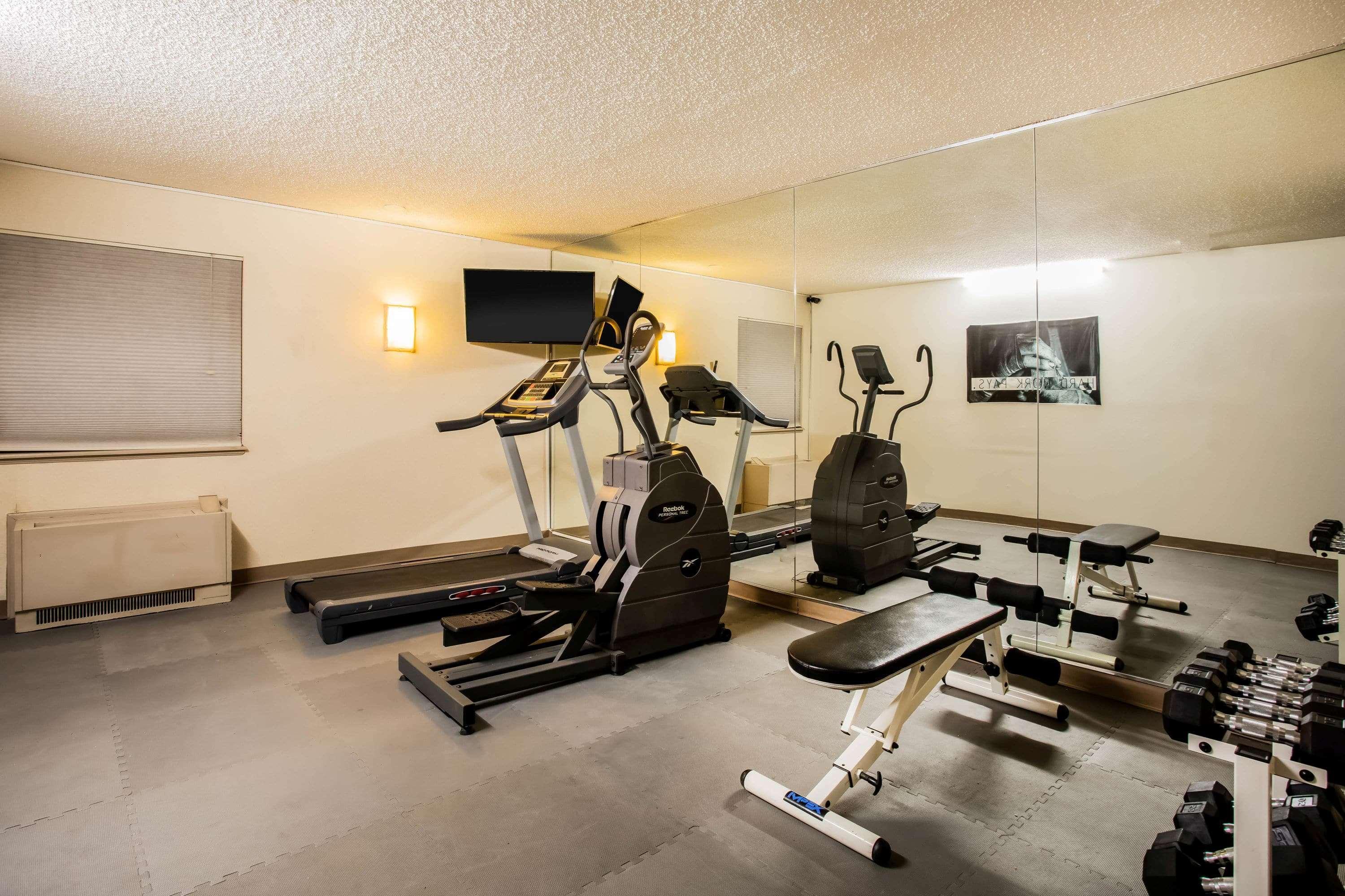 Instalaciones Recreativas Travelodge by Wyndham Colorado Springs Airport/Peterson SFB