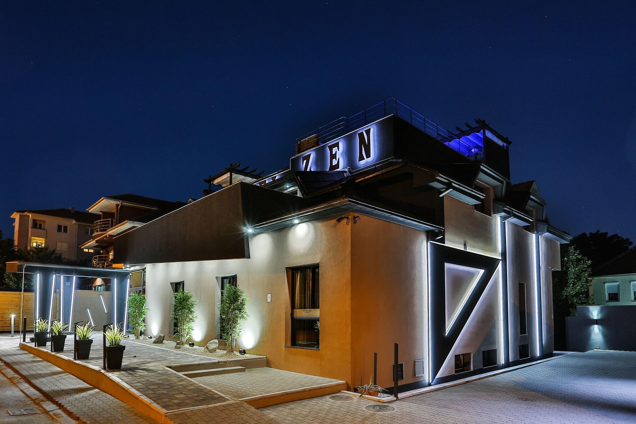 Vista Exterior Lux & Spa Zen