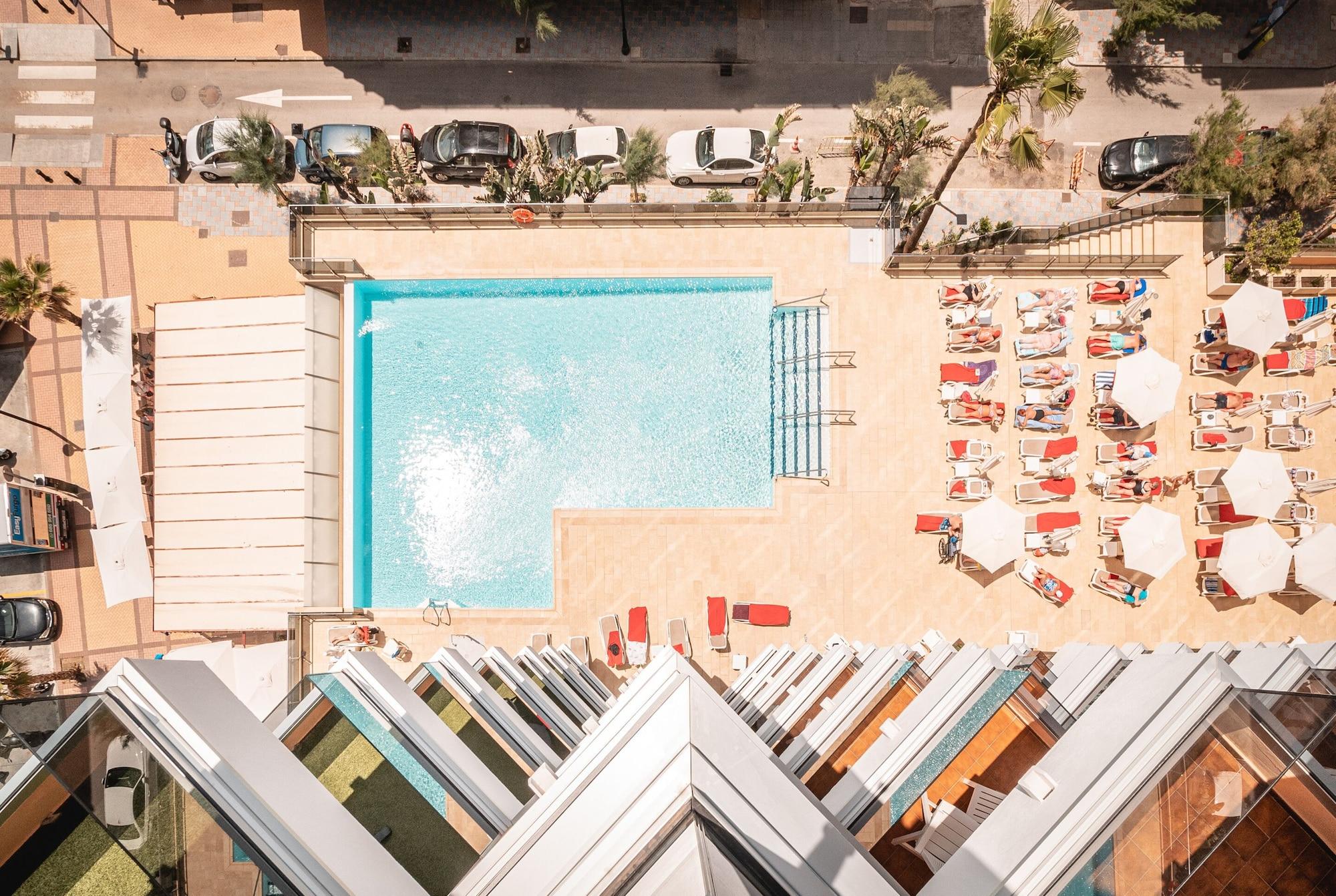 Vista Exterior Hotel Angela - Adults Recommended