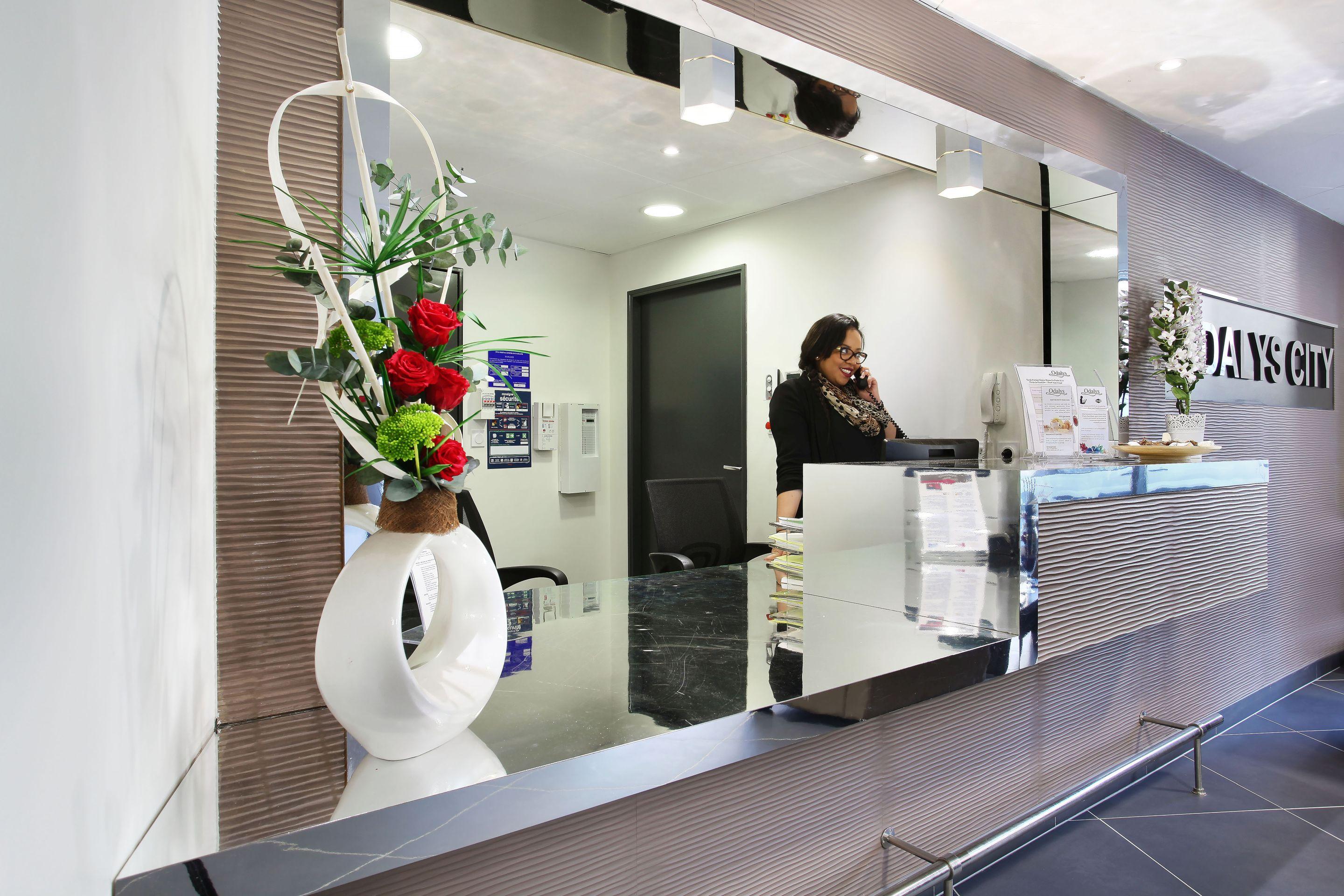 Vista Lobby Appart Hotel Odalys City - Marseille Prado