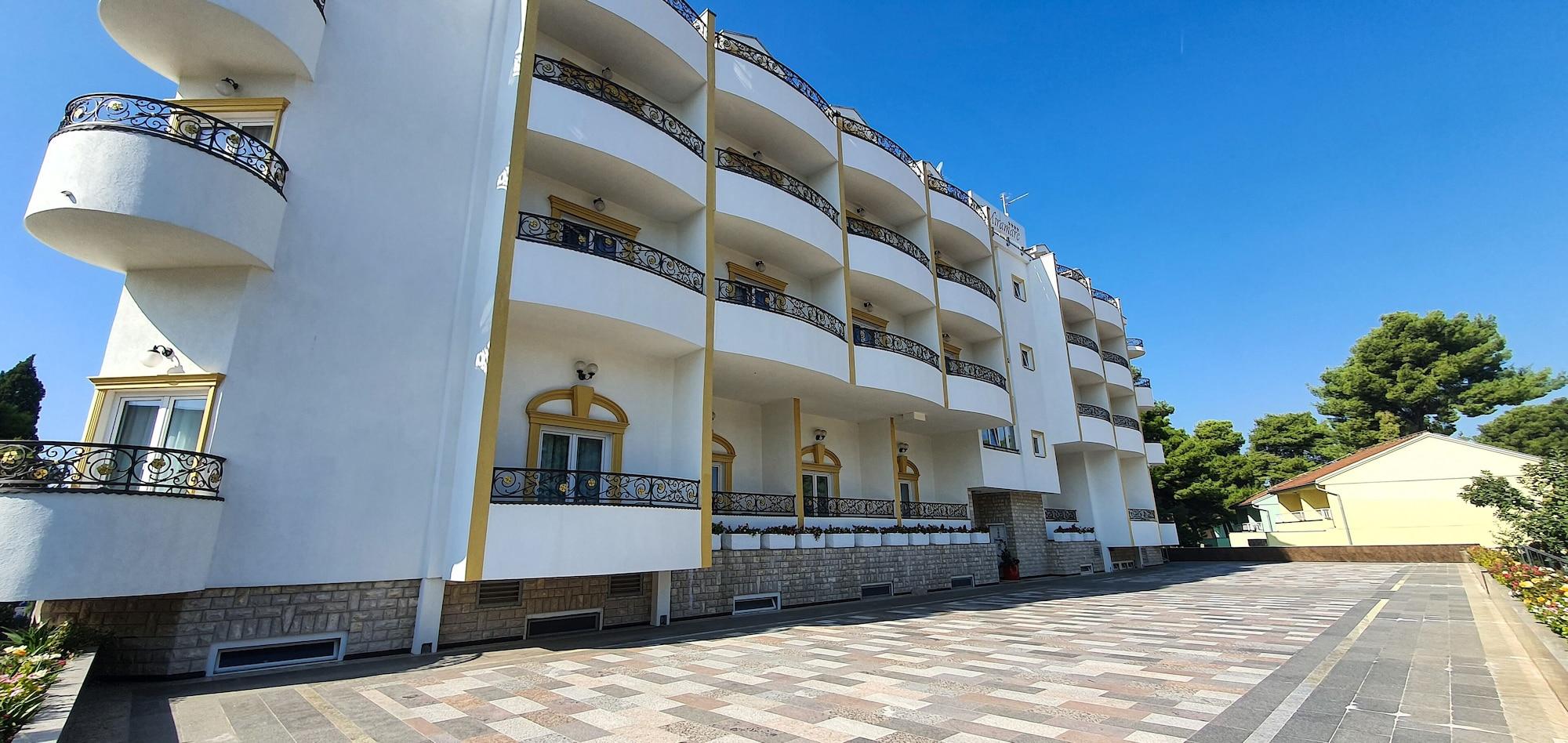 Vista Exterior Hotel Miramare