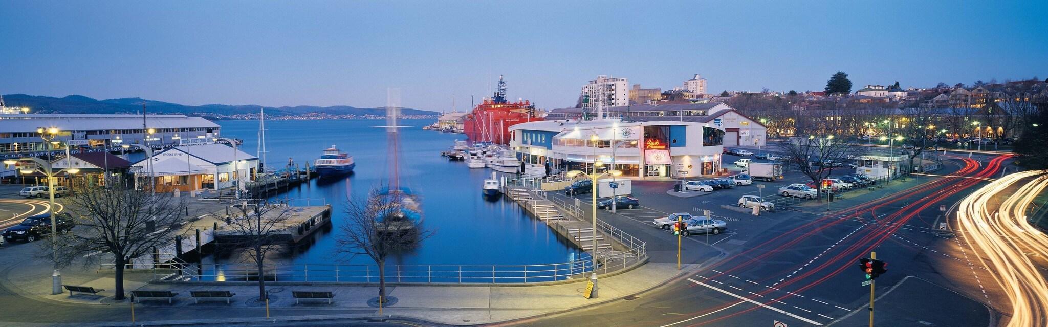 Playa Customs House Hotel