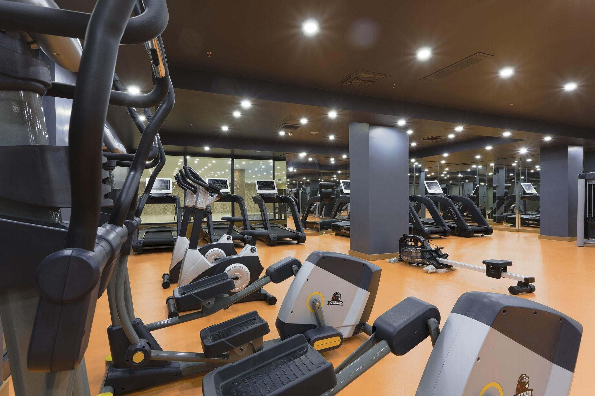 Gimnasio Shimall Deluxe Hotel