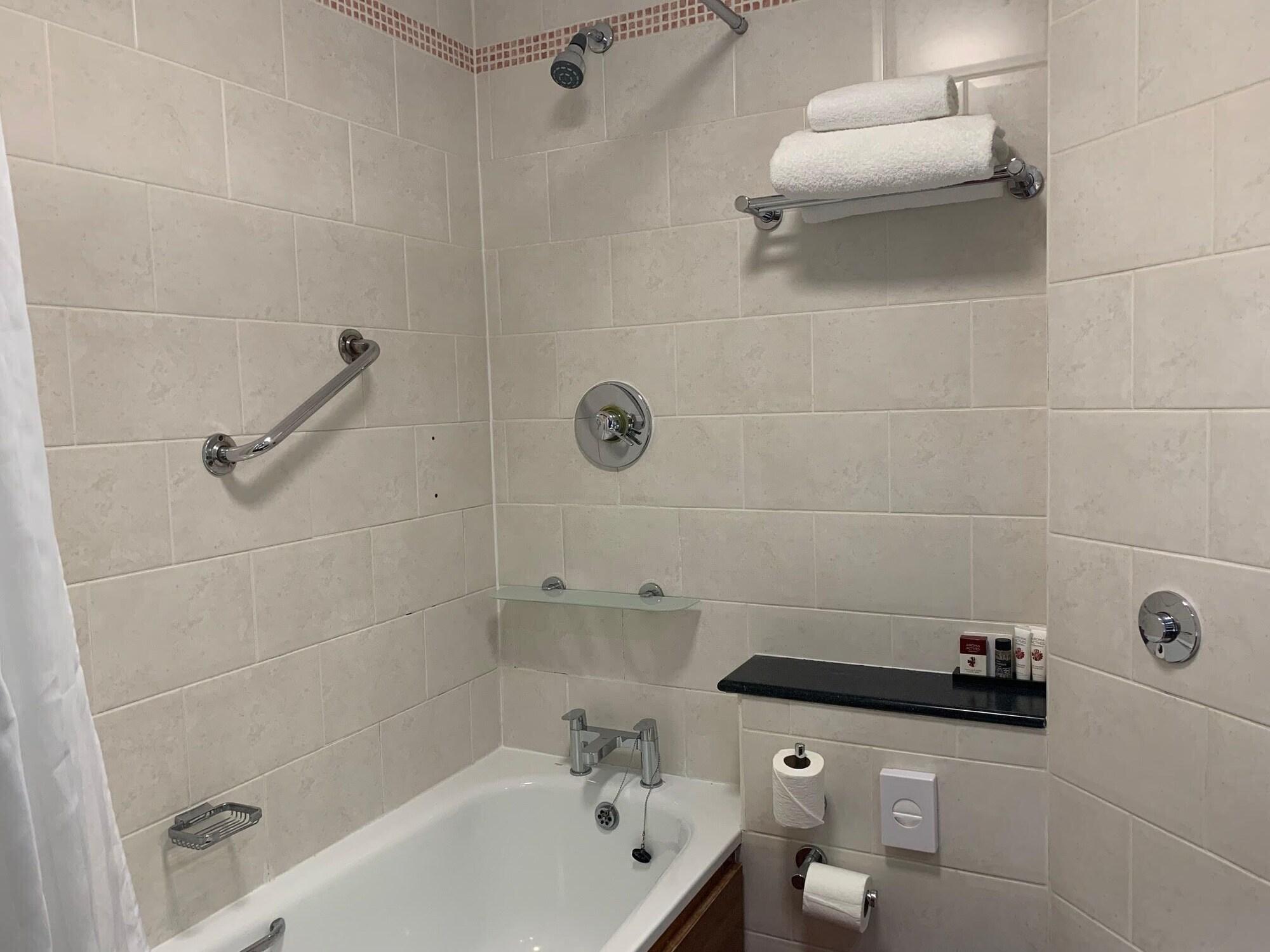 Equipamiento de Habitación Savera Hotel South Ruislip