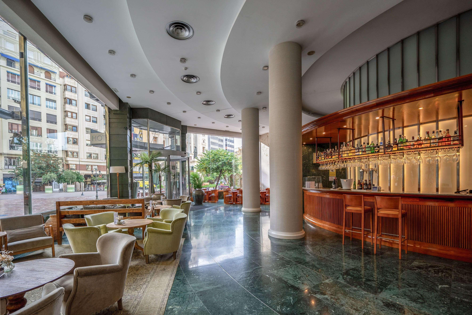 Vista Lobby Melia Plaza Valencia