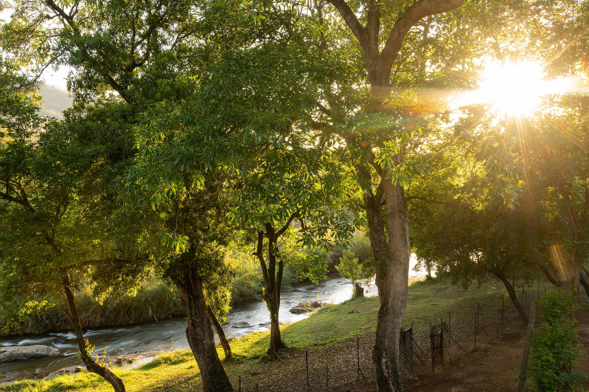 Vista Exterior Hazyview Cabanas