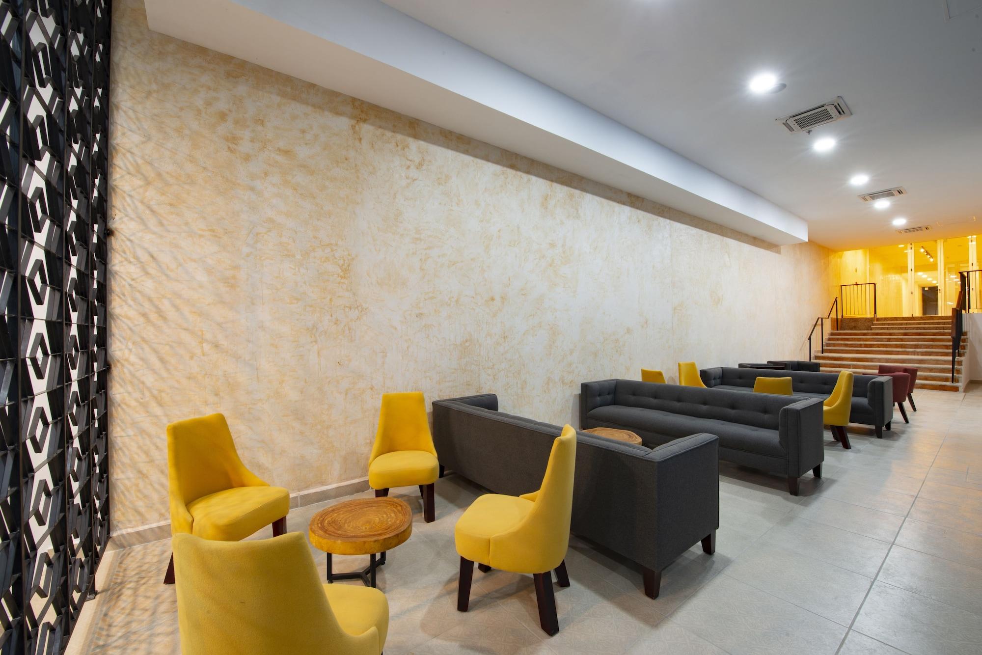Vista Lobby Holiday Inn Express Merida Centro