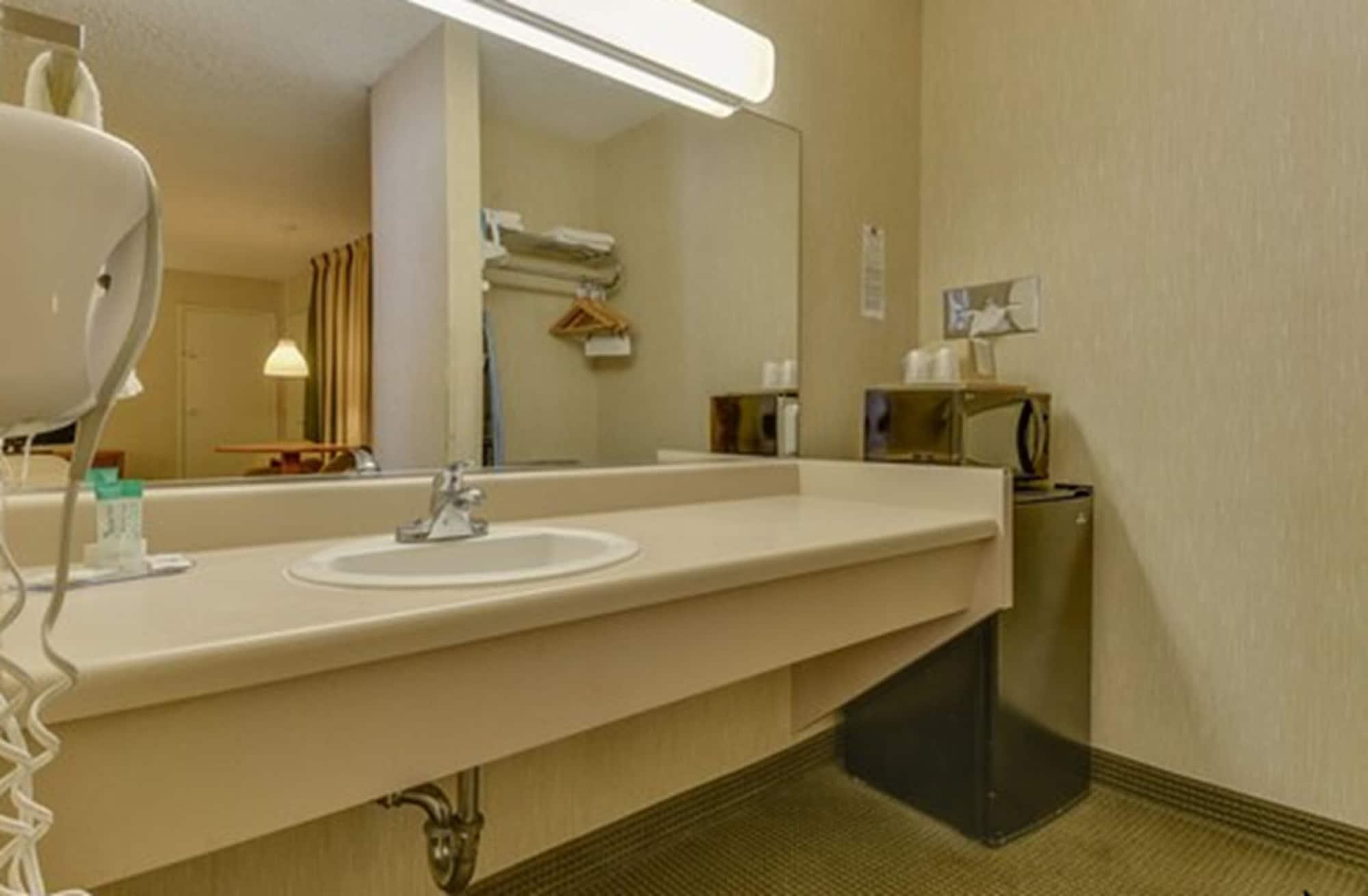 Equipamiento de Habitación Vagabond Inn Los Angeles at USC