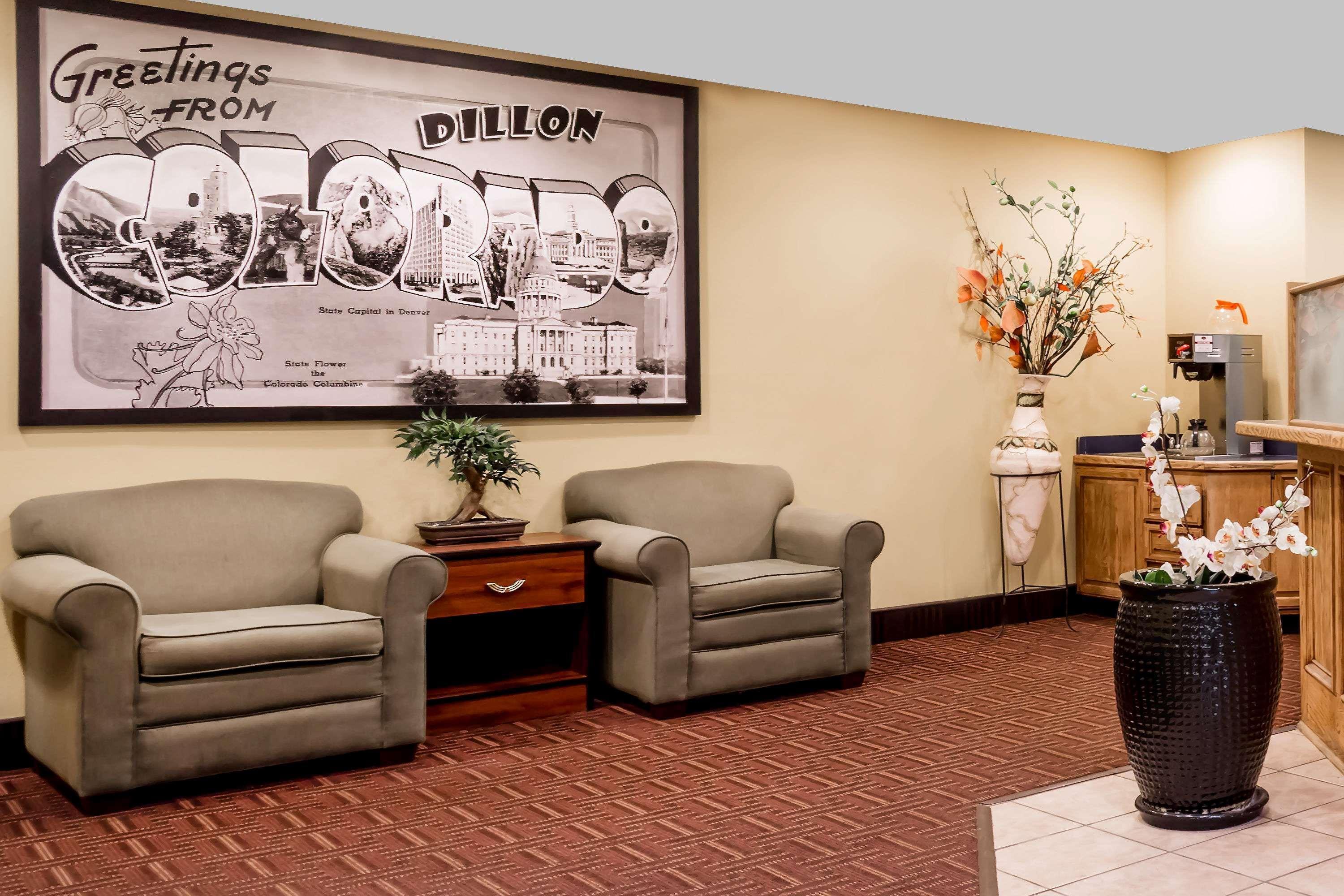 Vista Lobby Super 8 by Wyndham Dillon/Breckenridge Area