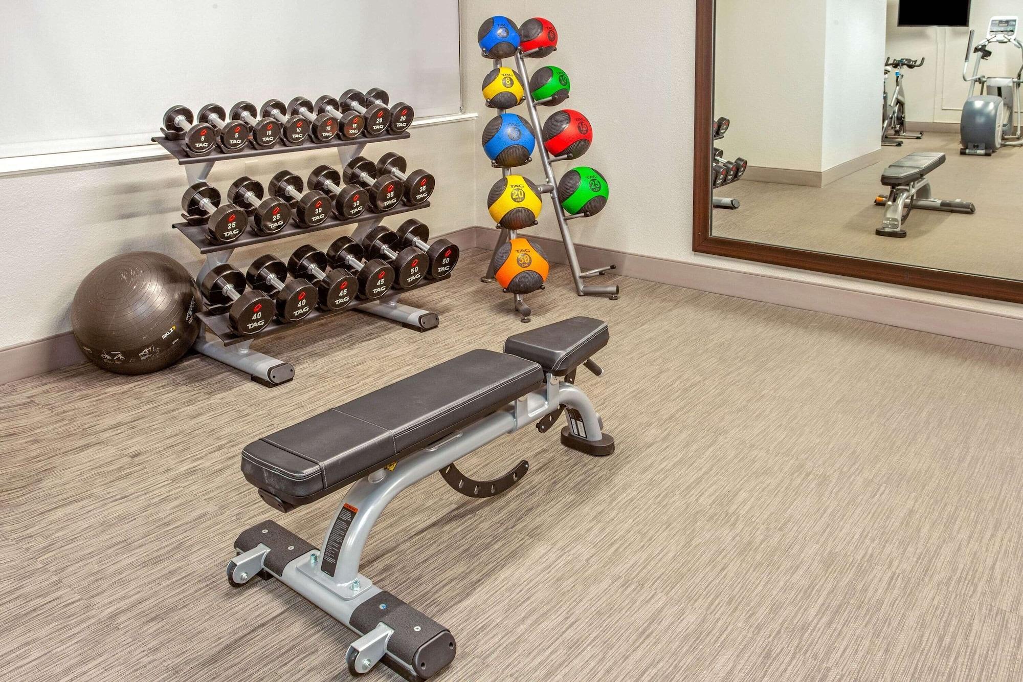 Gimnasio La Quinta Inn & Suites by Wyndham Lubbock West Medical Centr