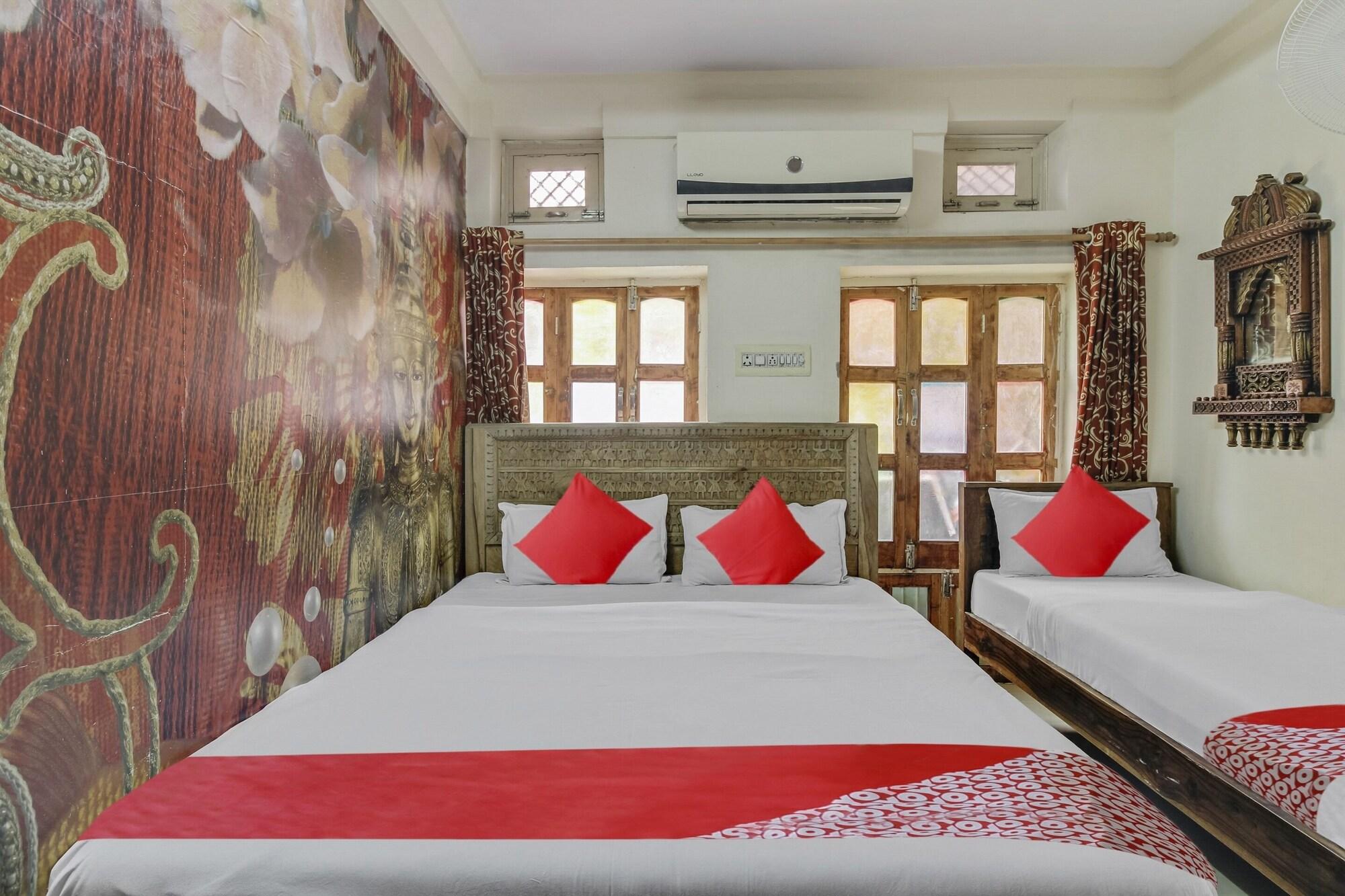 Habitación OYO 46815 Banaji Home Stay