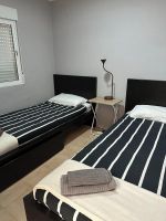 Alquiler Vacacional - La Marina House - Cozy, Quiet & Private