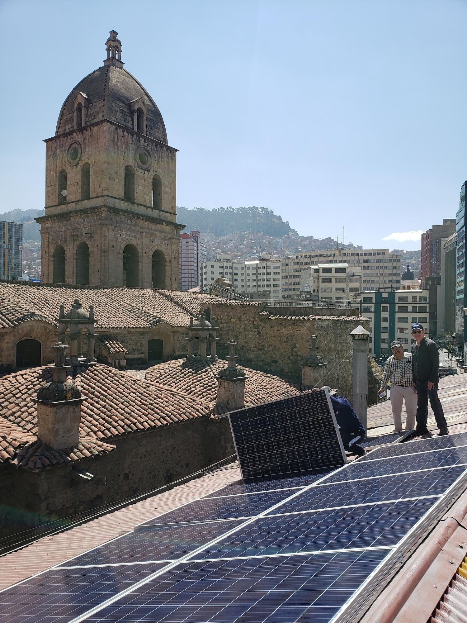 Vista Exterior Hostal Naira