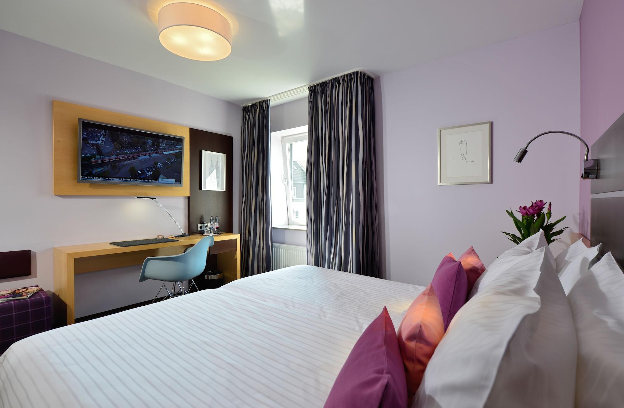Habitación Hotel UHU Garni Köln