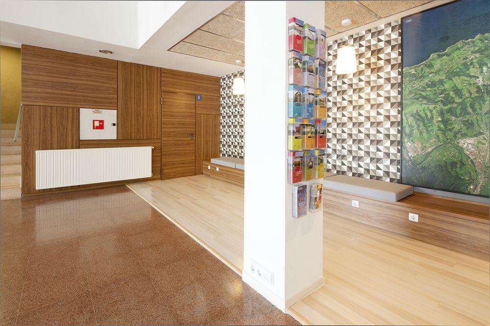 Vista Lobby Residencia Universitaria Resa Manuel Agud Querol