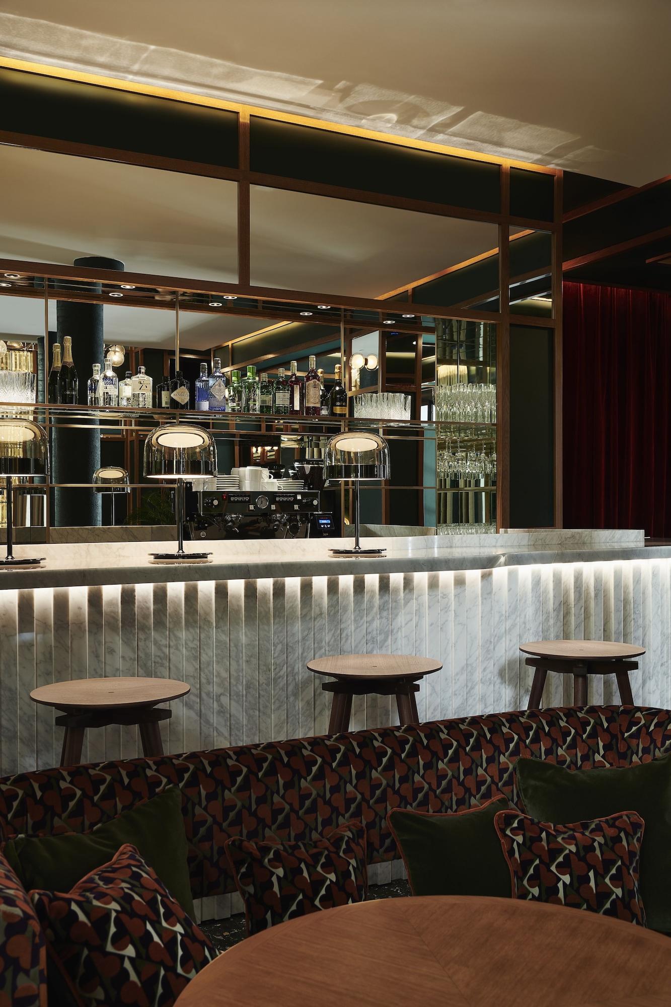 Bar/Salón Hotel Le Ballu