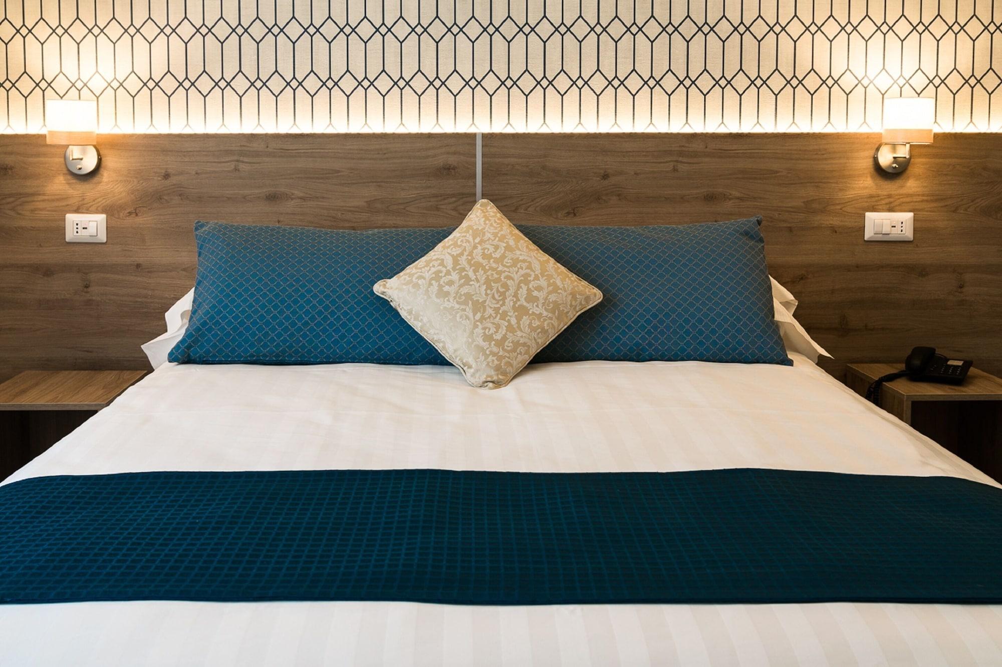 Varios Hotel Pacific Roma