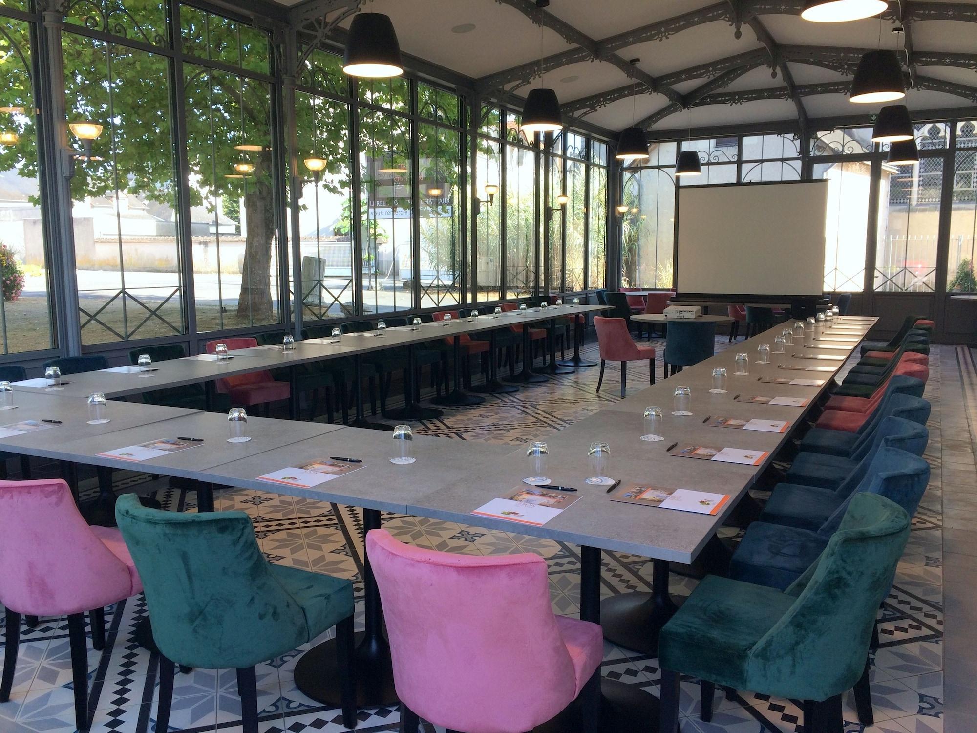 Sala de Reuniones Relais des Trois Châteaux