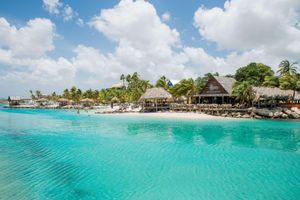 Alojamiento - LionsDive Beach Resort